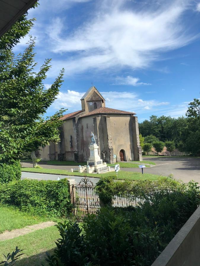 Hotel Du Lac D'Arjuzanx 外观 照片
