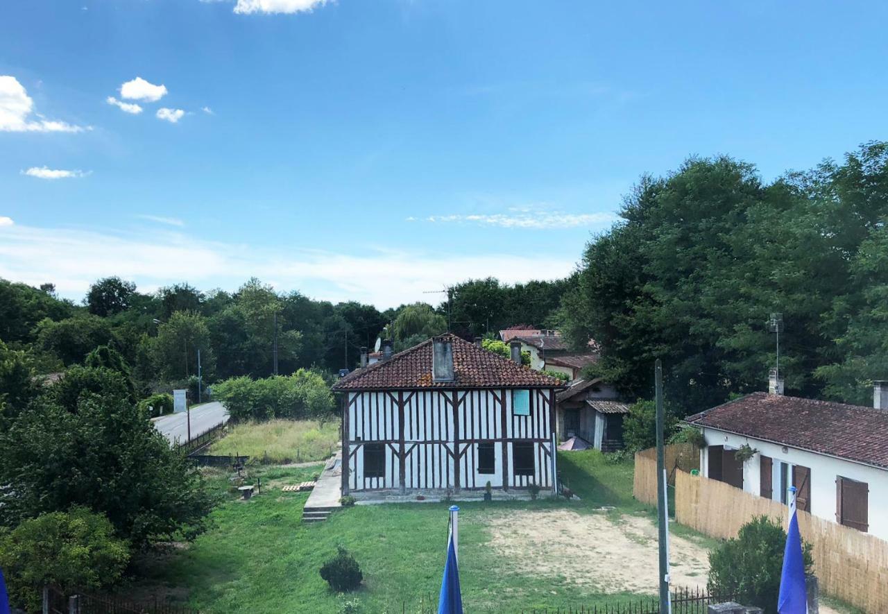 Hotel Du Lac D'Arjuzanx 外观 照片