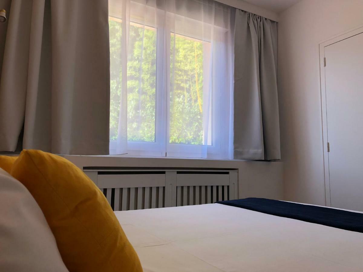 Hotel Du Lac D'Arjuzanx 外观 照片
